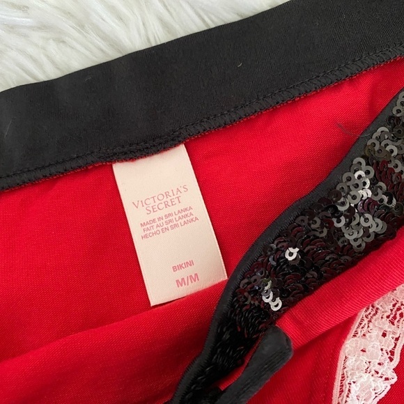 Victoria’s Secret Y2K sequins Santa panties - Picture 4 of 5